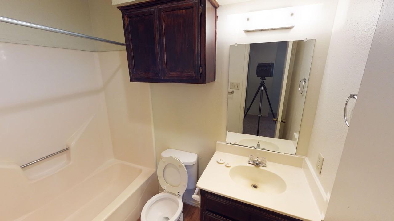 Sycamore Square - Photo 6 of 22