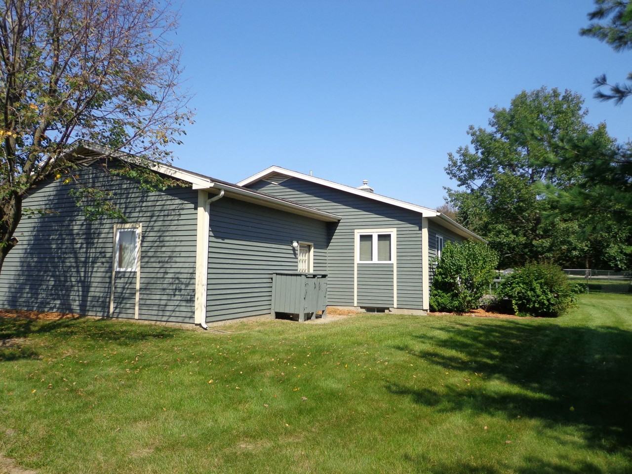 Woodridge Housing - Photo 3 of 11