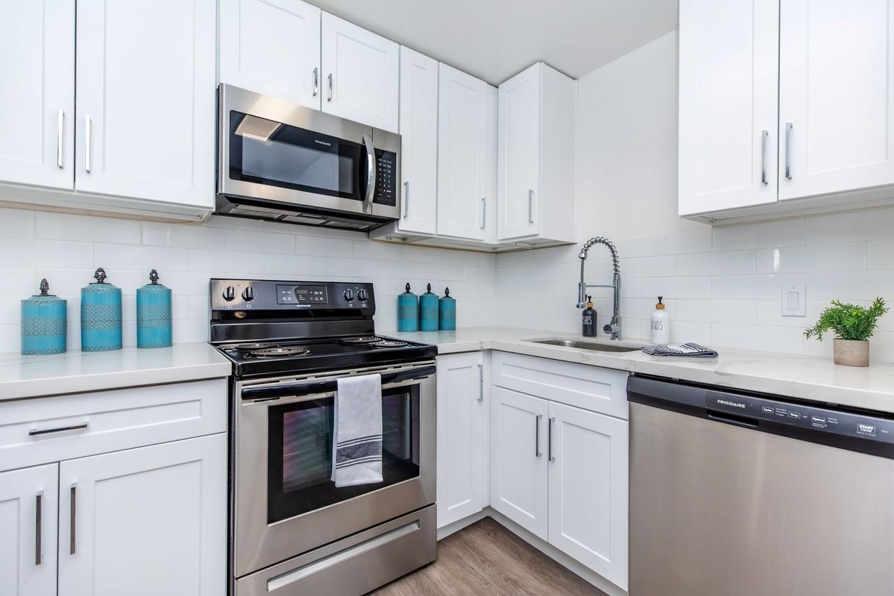 Palisade Flats - Photo 4 of 50