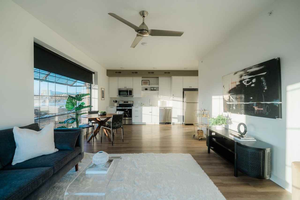 Reserve At Jordan Creek - Photo 2 of 24