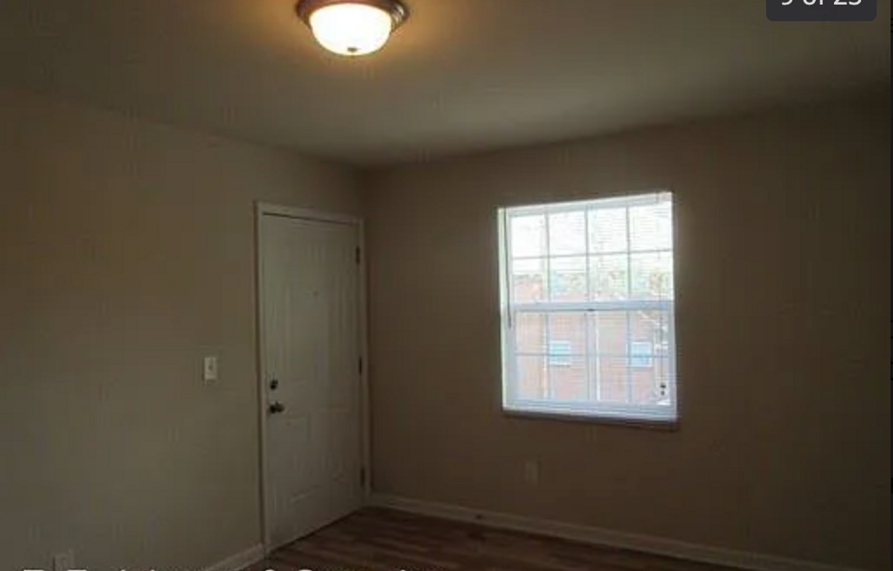 Hillside Manor Apartments - Photo 3 of 9