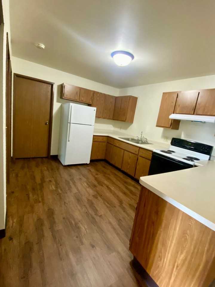 Lomira Whispering Pines - Photo 6 of 23