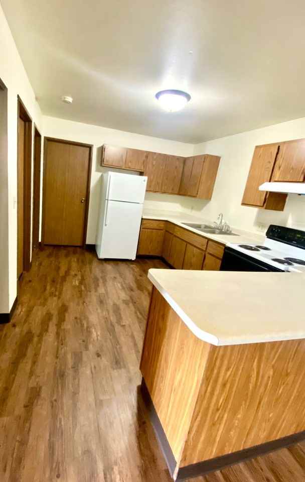 Lomira Whispering Pines - Photo 4 of 23