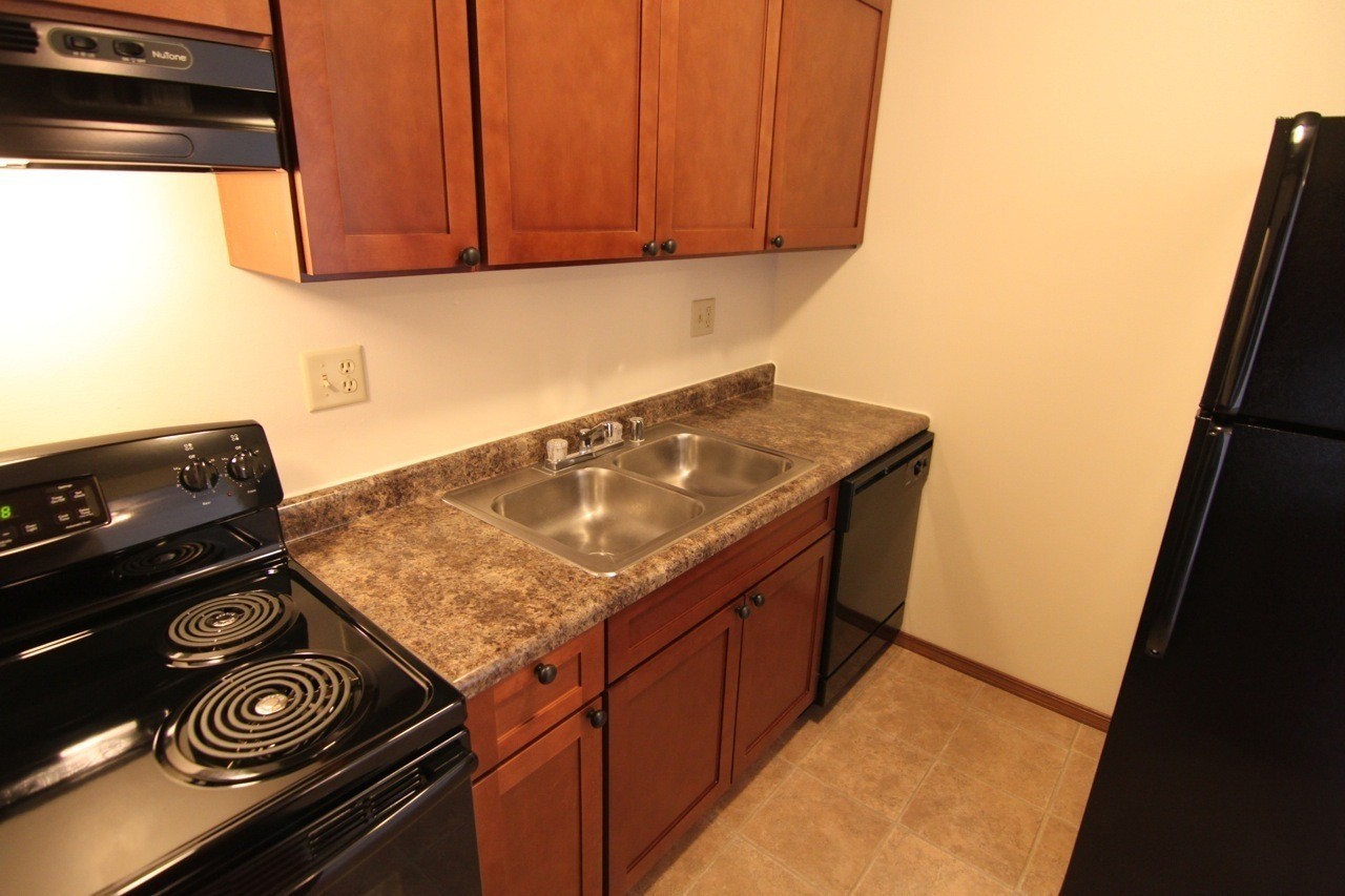 Wyndham Place Apartments - Photo 4 of 10