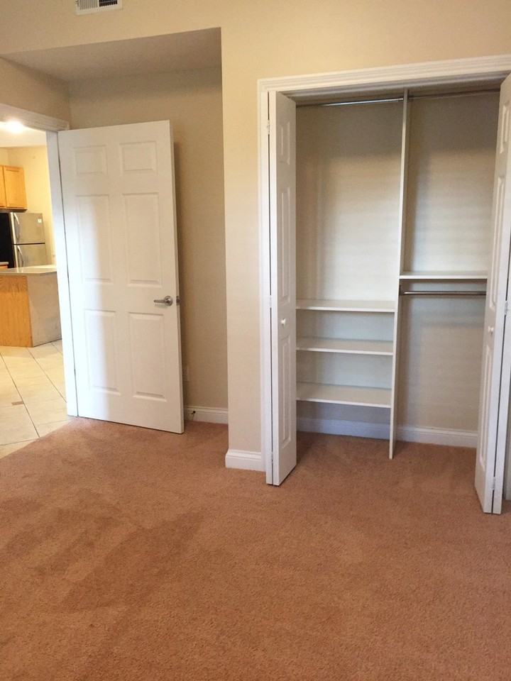 WV (Steiner) - Photo 3 of 30