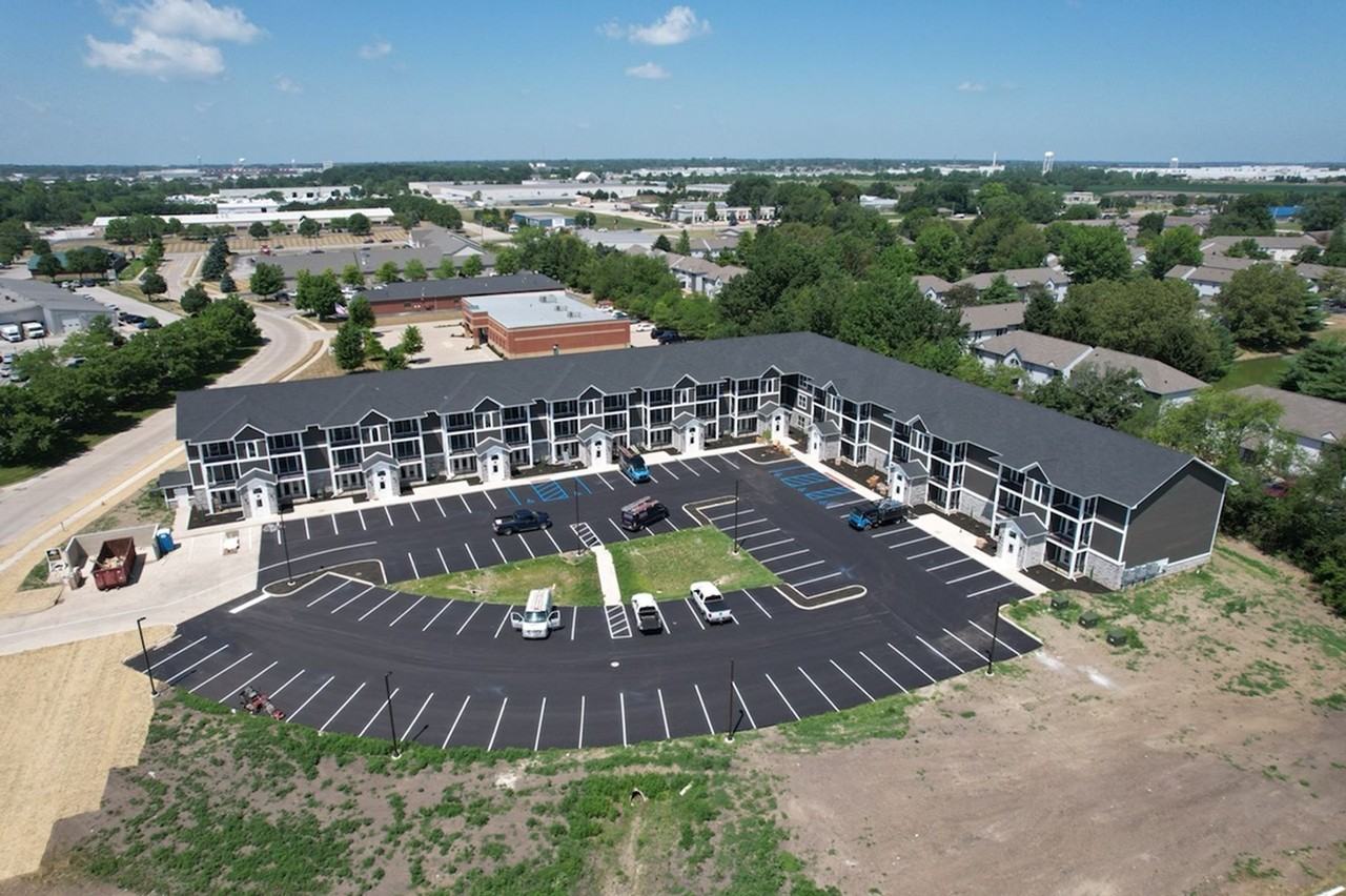 Amelia Place Apartments - Photo 2 of 30