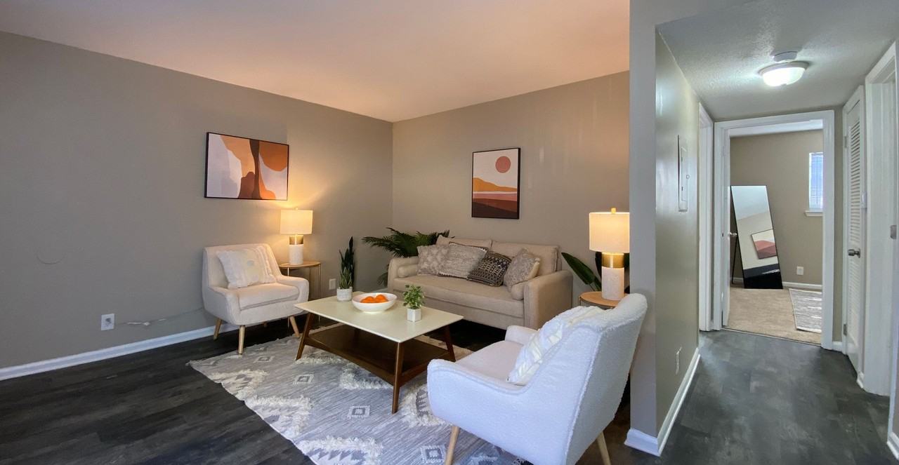 Hillcrest Apartments - Photo 4 of 18