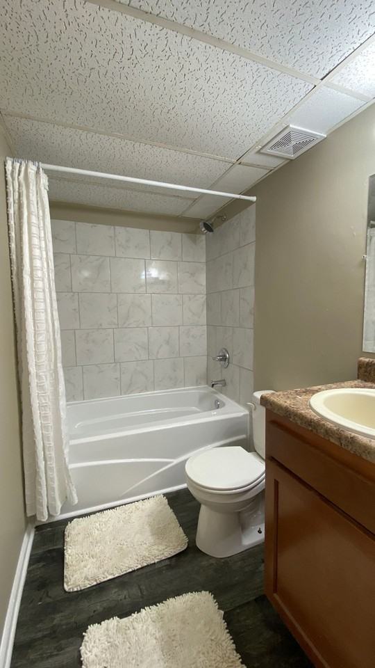 Hillcrest Apartments - Photo 7 of 18