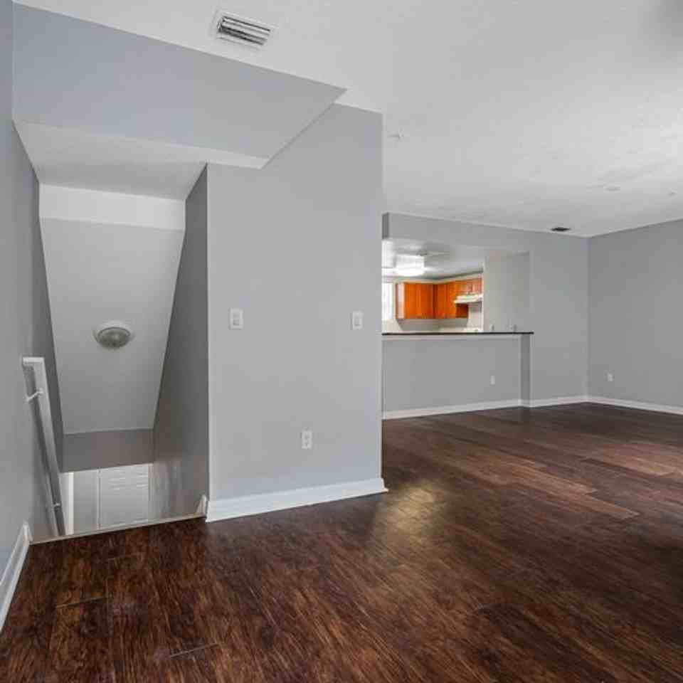 5709 Las Ventanas Dr - Photo 4 of 12