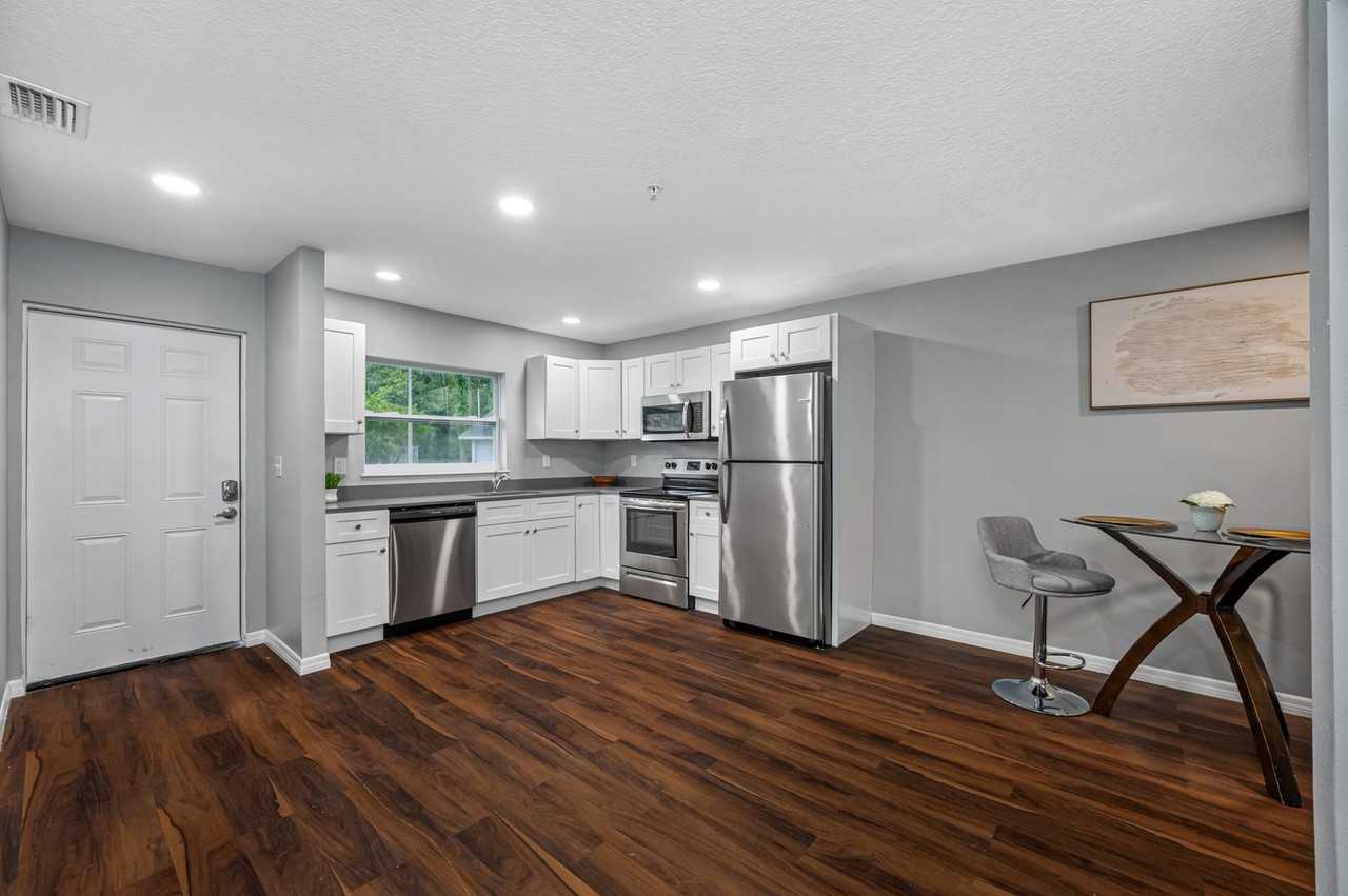 Sunny Creek - Photo 3 of 50