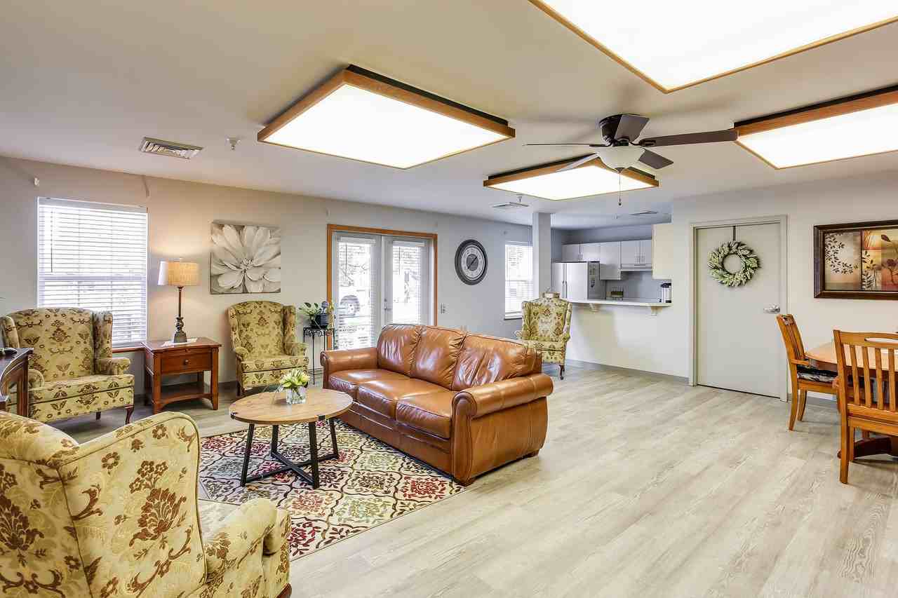 Cottonwood Trails Senior Apartment Homes - Photo 2 of 31