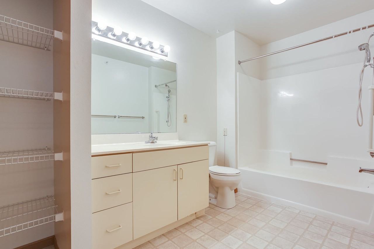 Cottonwood Trails Senior Apartment Homes - Photo 6 of 31