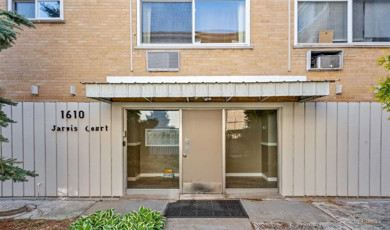 1610 W Jarvis - Photo 2 of 8