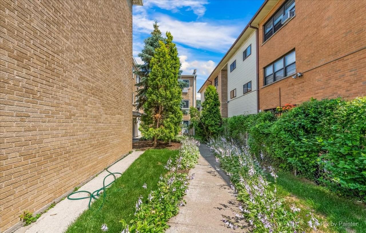 1610 W Jarvis - Photo 6 of 8