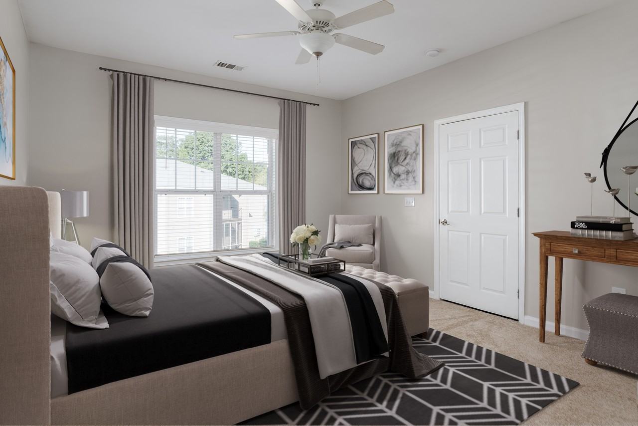 Marshall Square - Photo 7 of 26