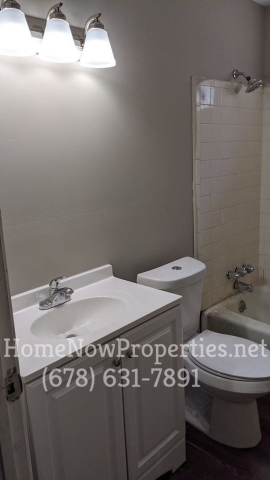 Waters Edge Apartments - Photo 6 of 31