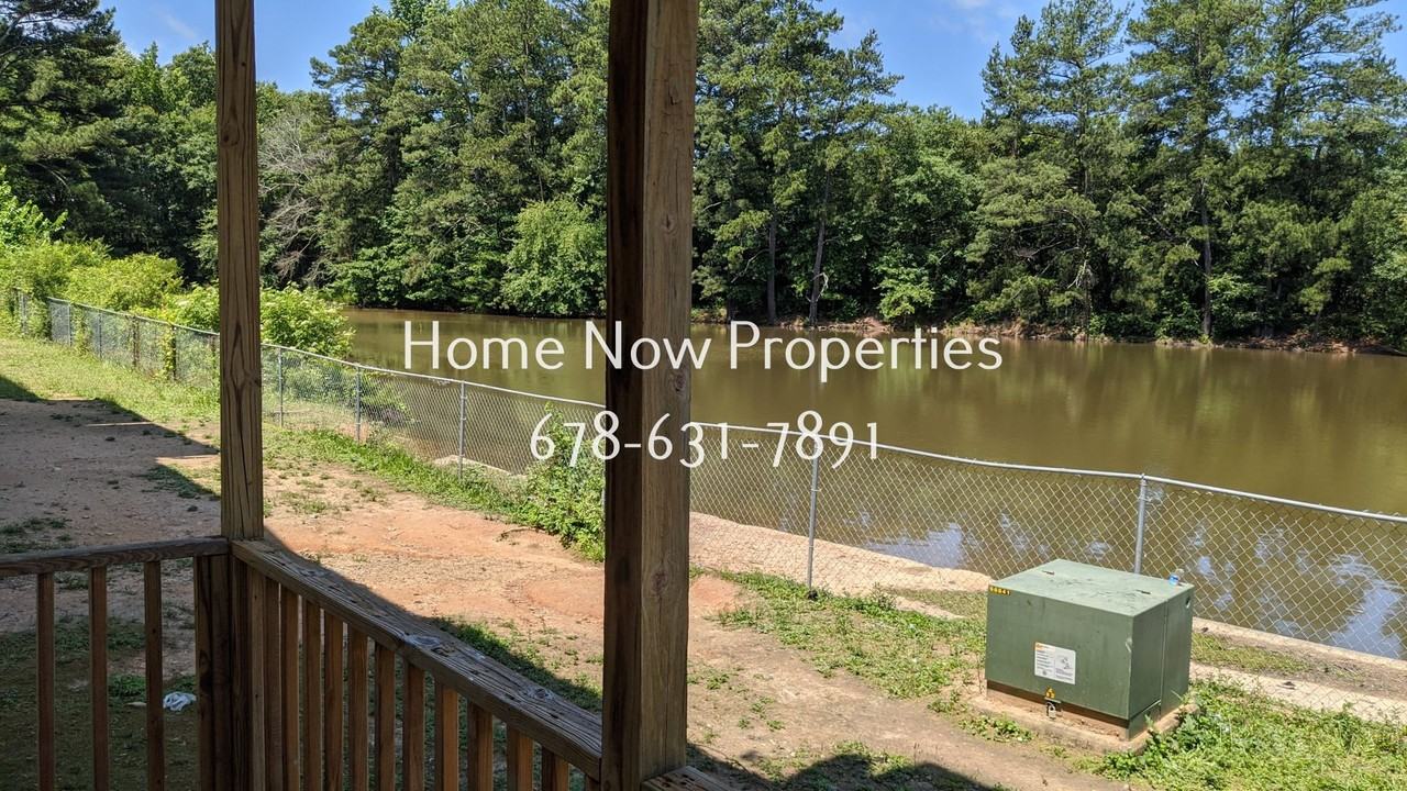 Waters Edge Apartments - Photo 6 of 32