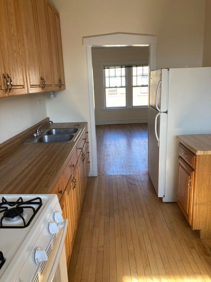 358 - *4447 North Ashland, LLC* - Photo 2 of 7