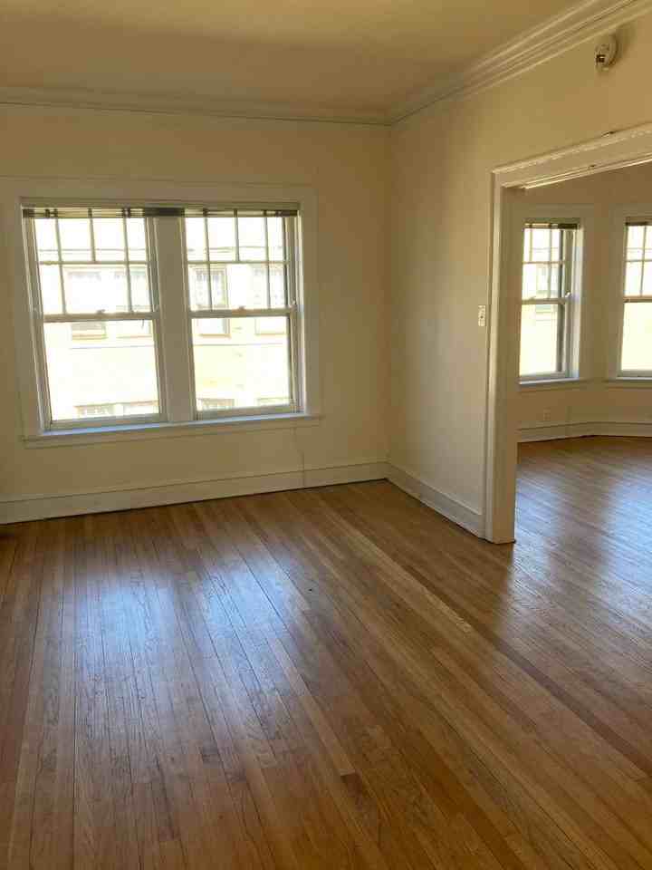 358 - *4447 North Ashland, LLC* - Photo 4 of 7