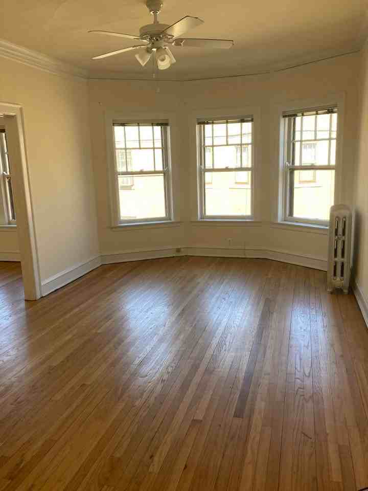 358 - *4447 North Ashland, LLC* - Photo 5 of 7