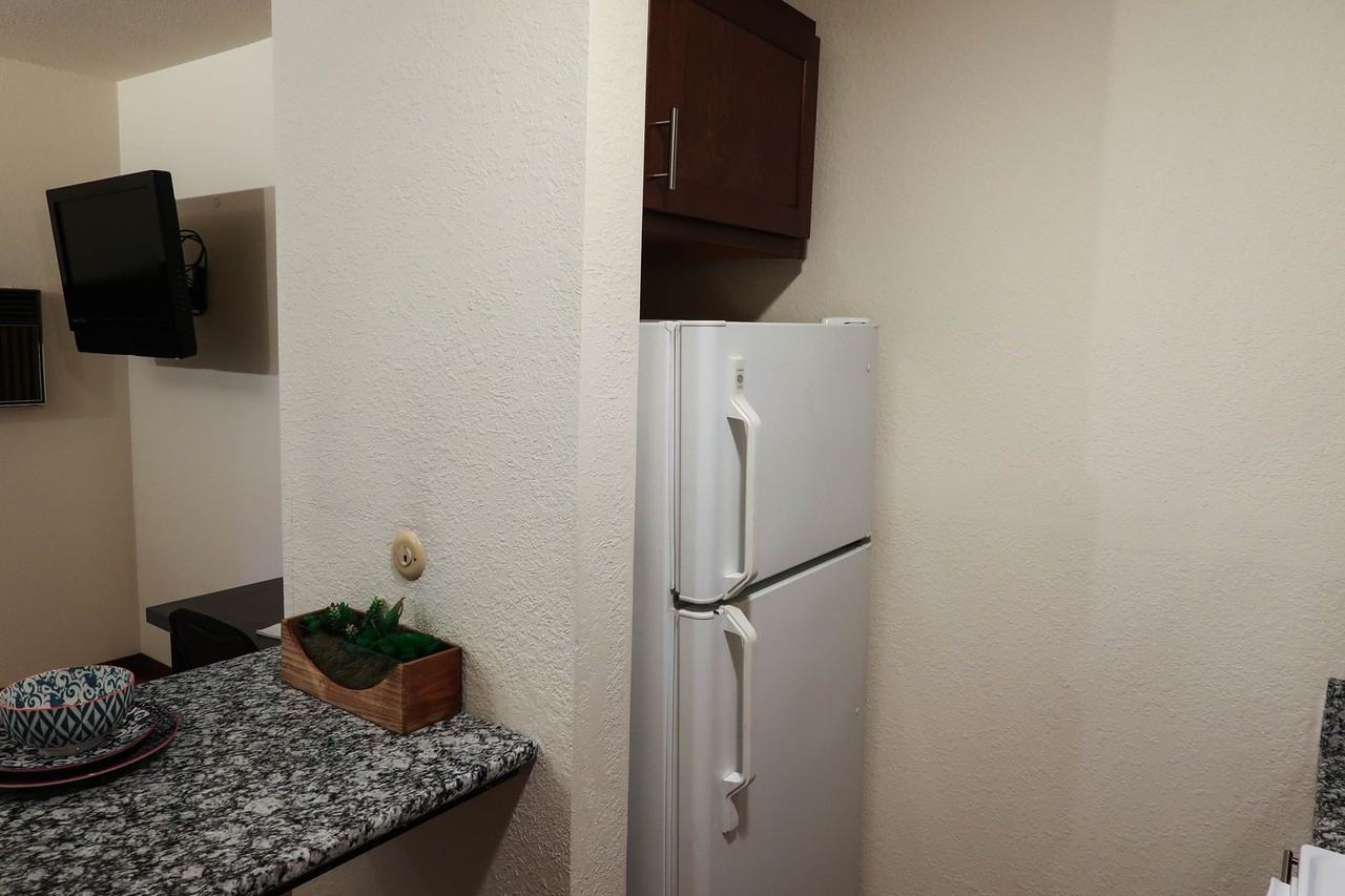 Busey Court - Photo 7 of 50