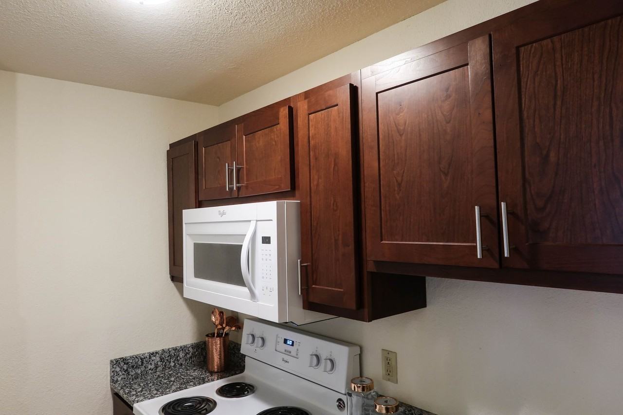 Busey Court - Photo 5 of 26