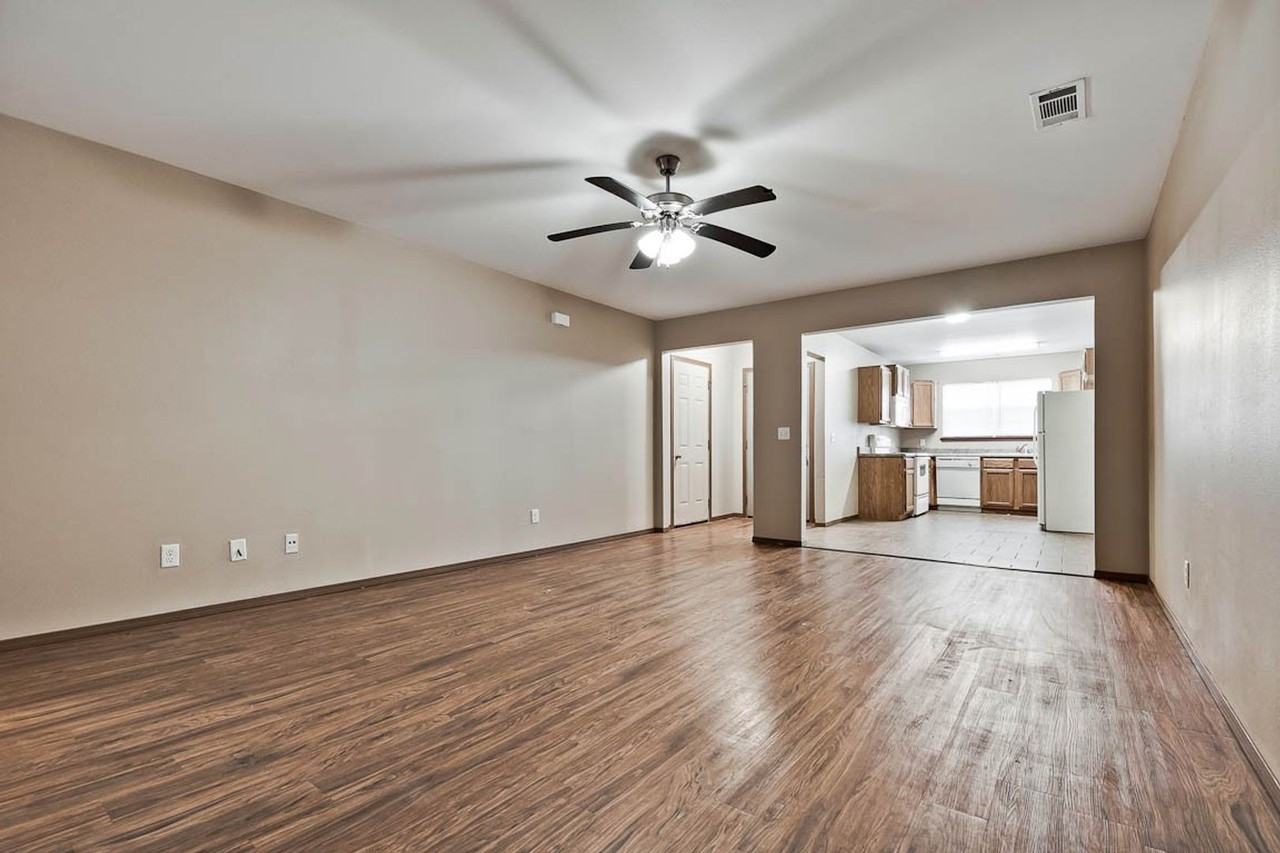 Stonegate Duplexes - Photo 4 of 45