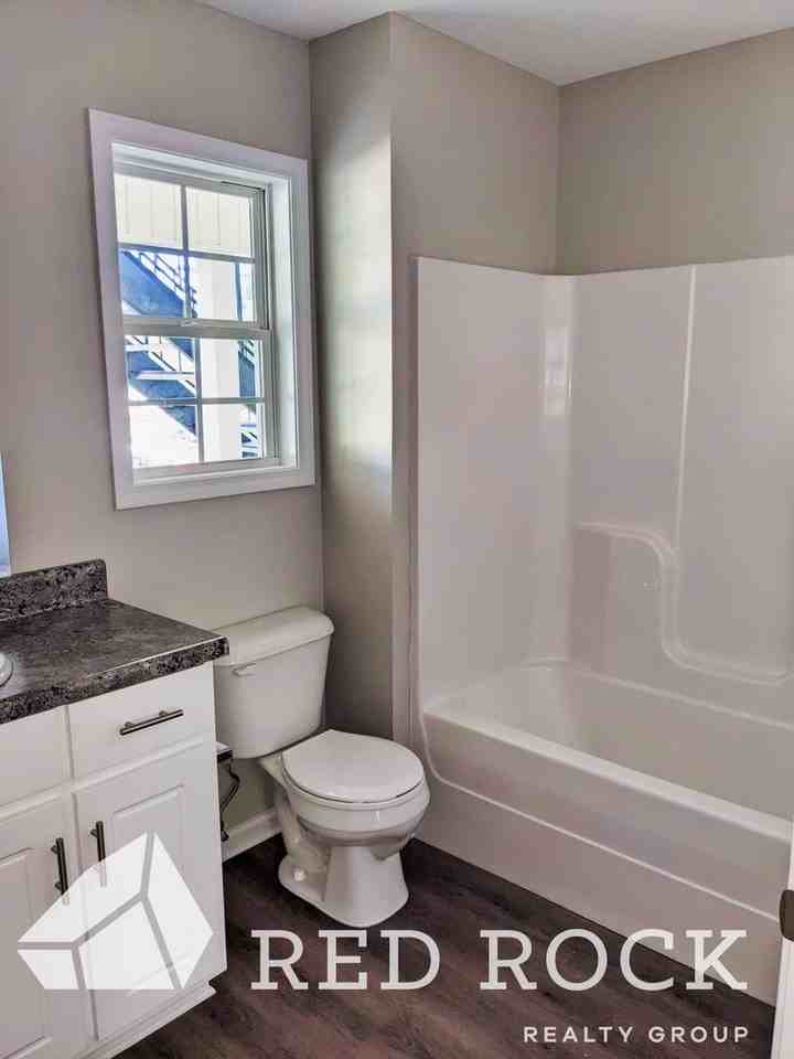 Chanticleer Apartments - Photo 7 of 34