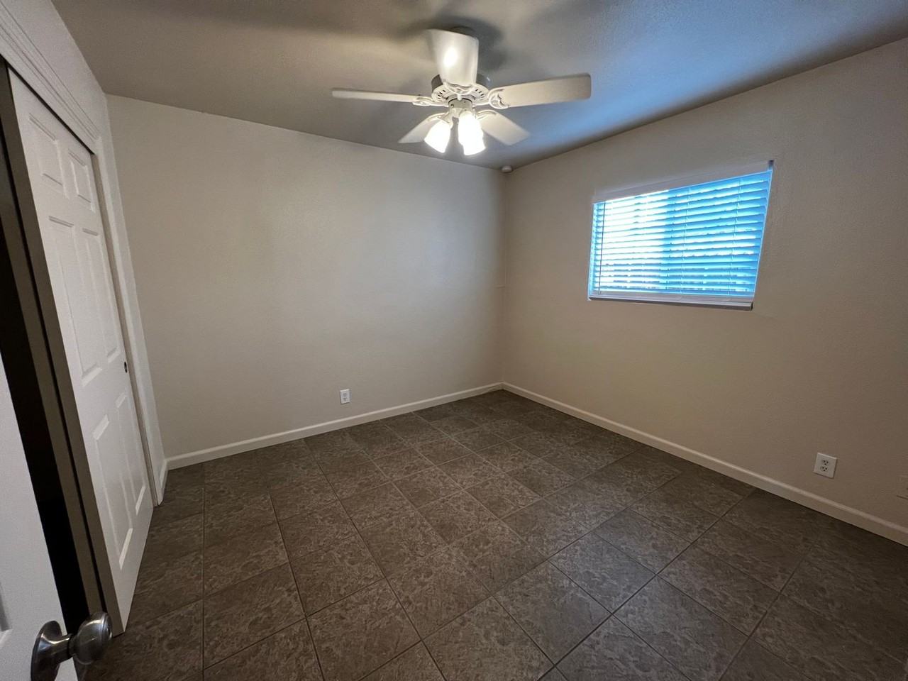 1540 Mill St - Photo 3 of 5