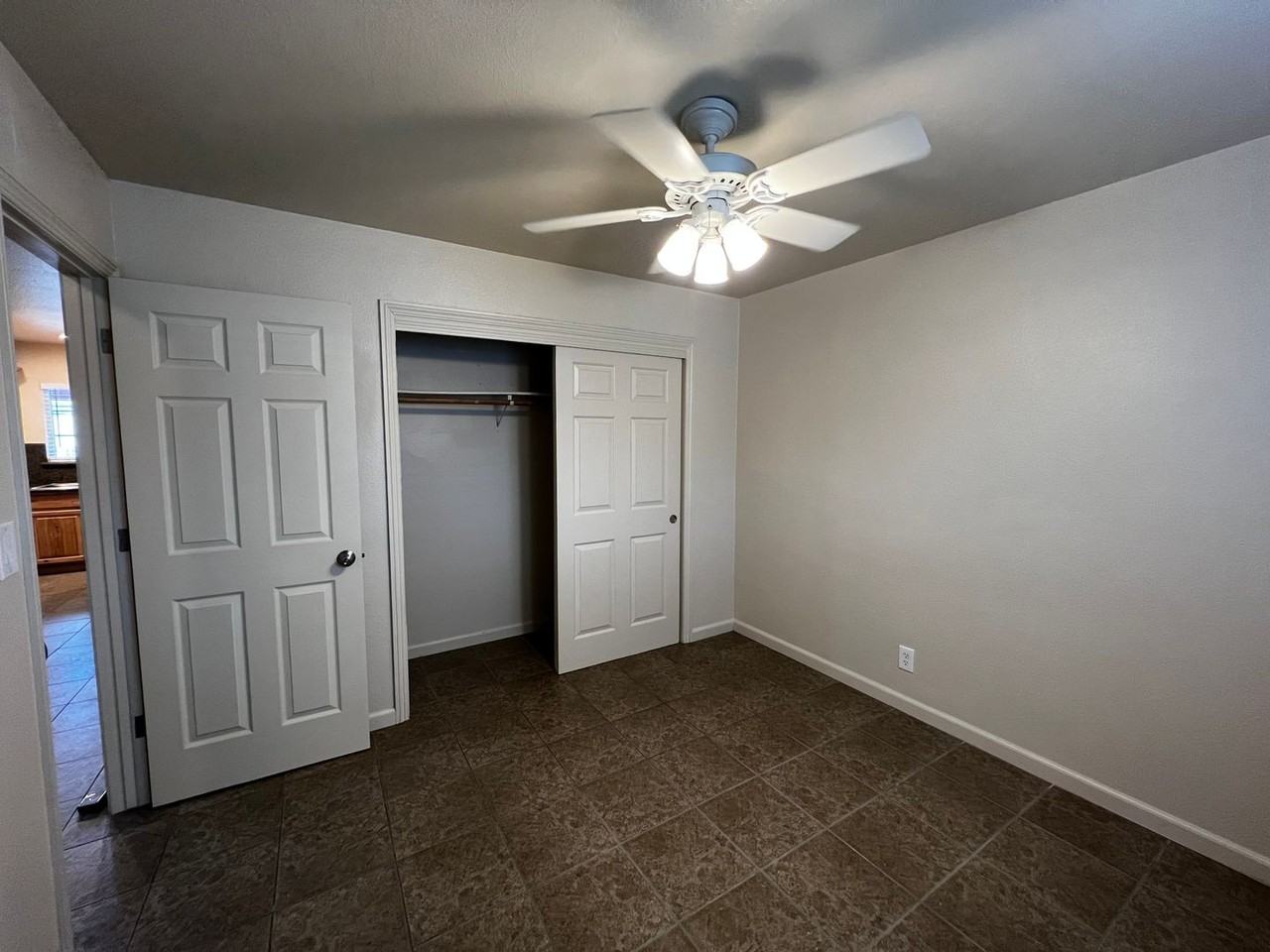 1540 Mill St - Photo 4 of 5