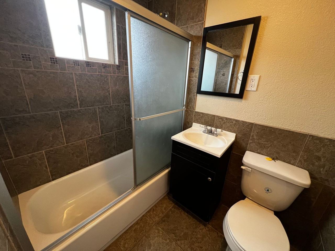 1540 Mill St - Photo 5 of 5