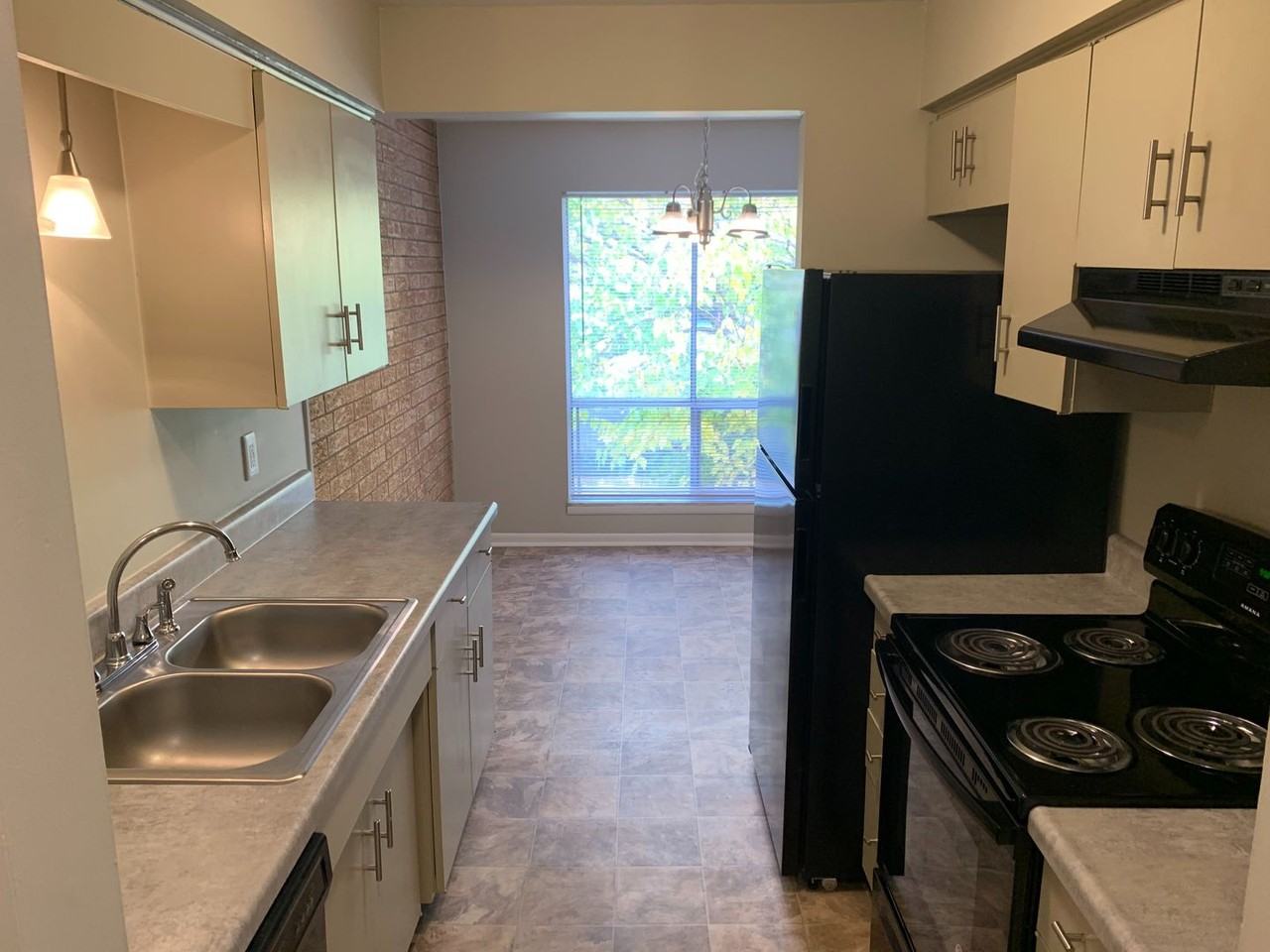 The Maywood at Speedway - Photo 4 of 48