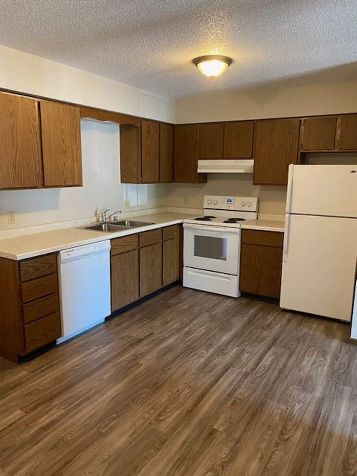 3219 Brian St - Photo 3 of 17