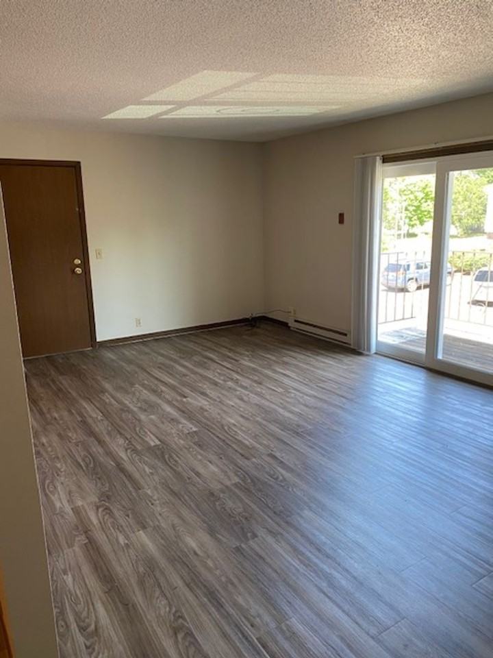 3219 Brian St - Photo 7 of 17