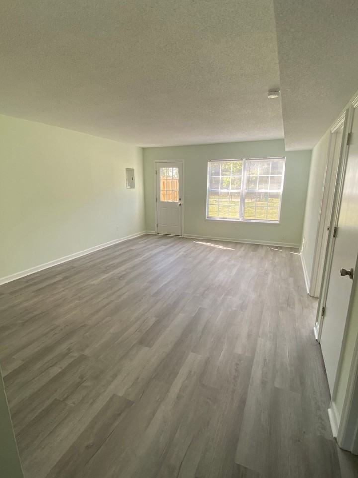 Ocean Highway Apartments - Photo 4 of 16