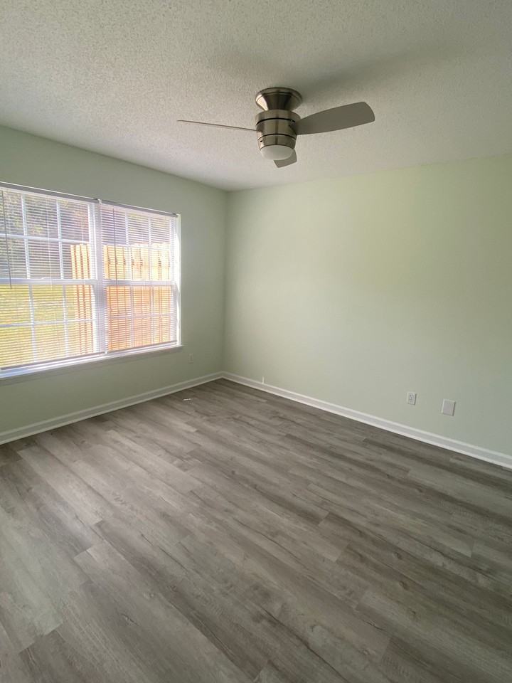 Ocean Highway Apartments - Photo 6 of 16