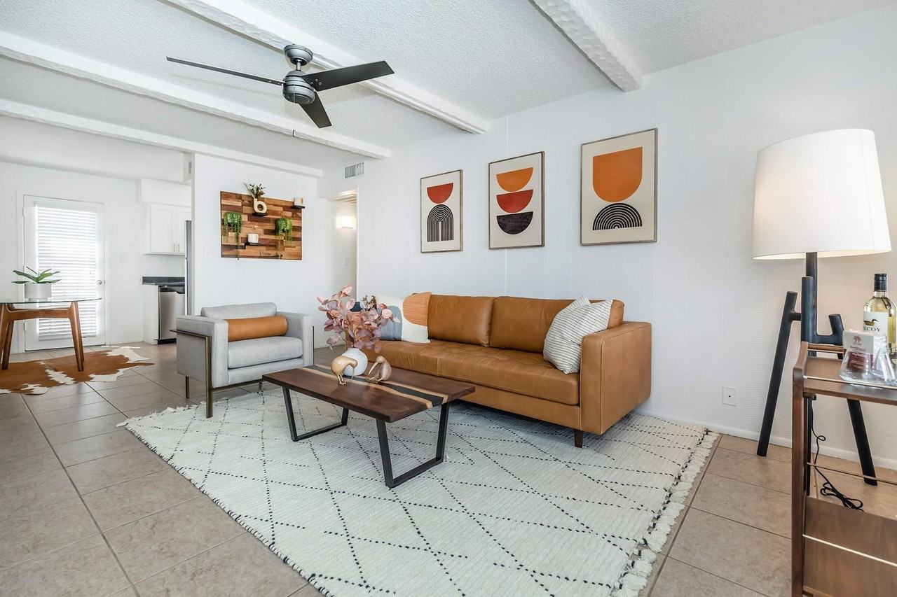 Vesta on 12th - Photo 3 of 46