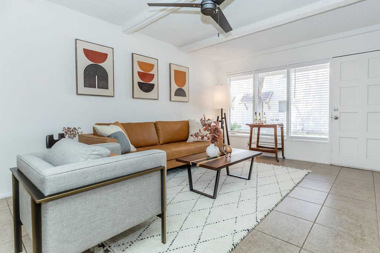 Vesta on 12th - Photo 5 of 46