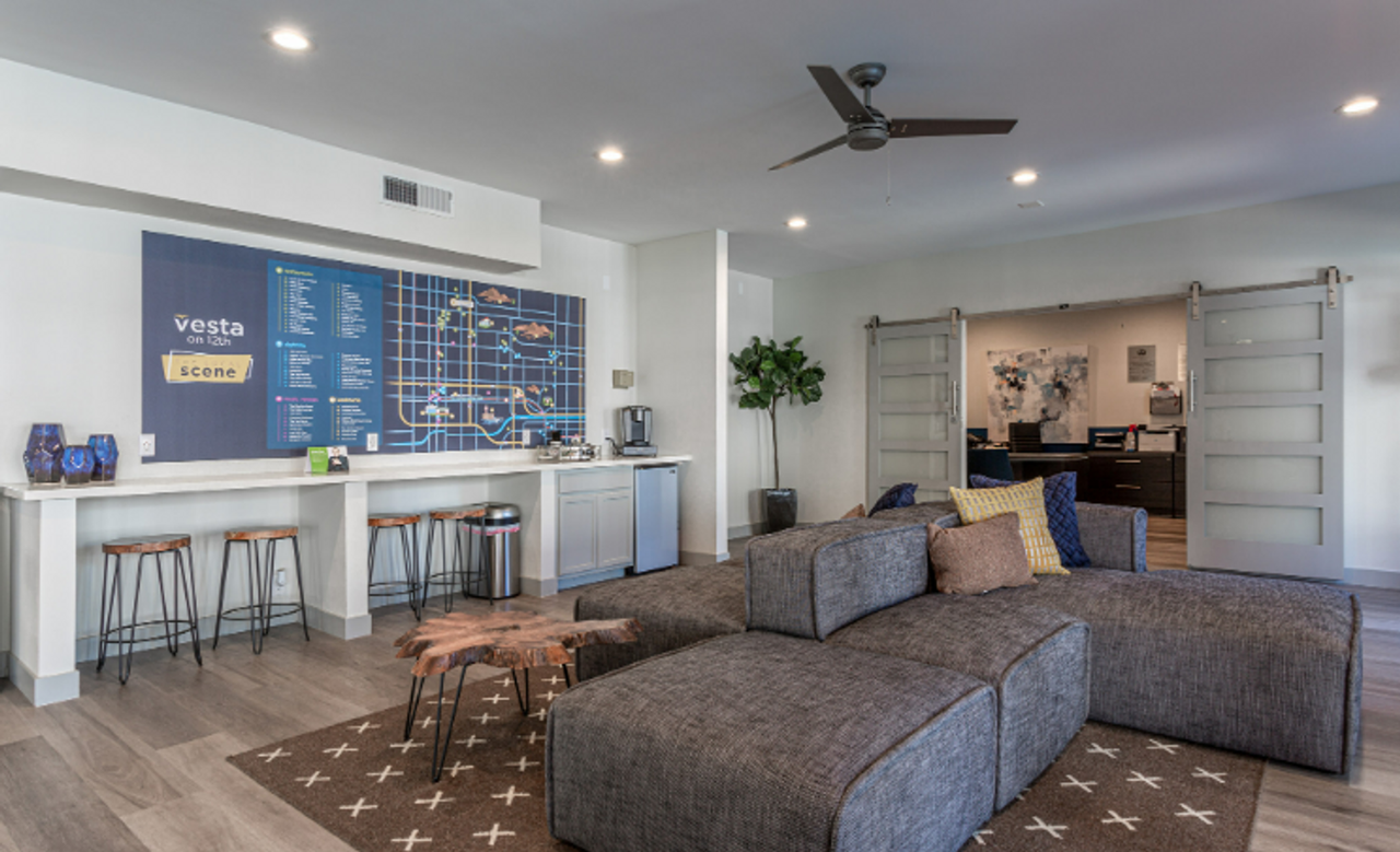 Vesta on 12th - Photo 7 of 46