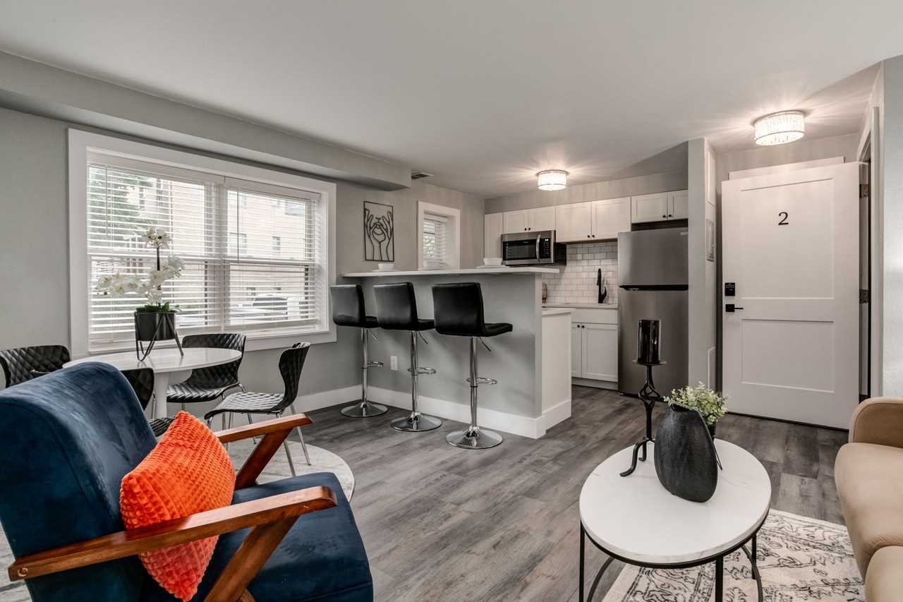 Broadway 46 Apartments - Photo 2 of 50