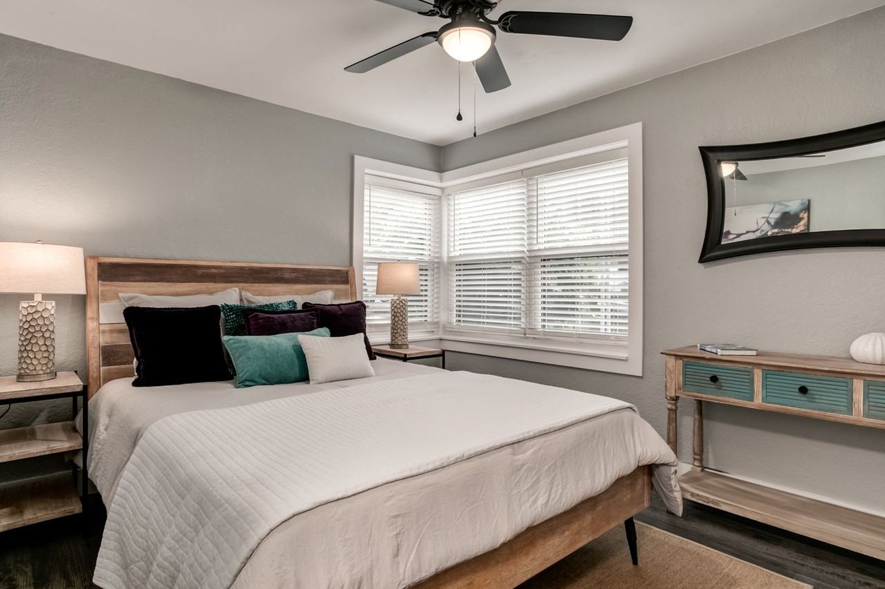 Broadway 46 Apartments - Photo 6 of 50