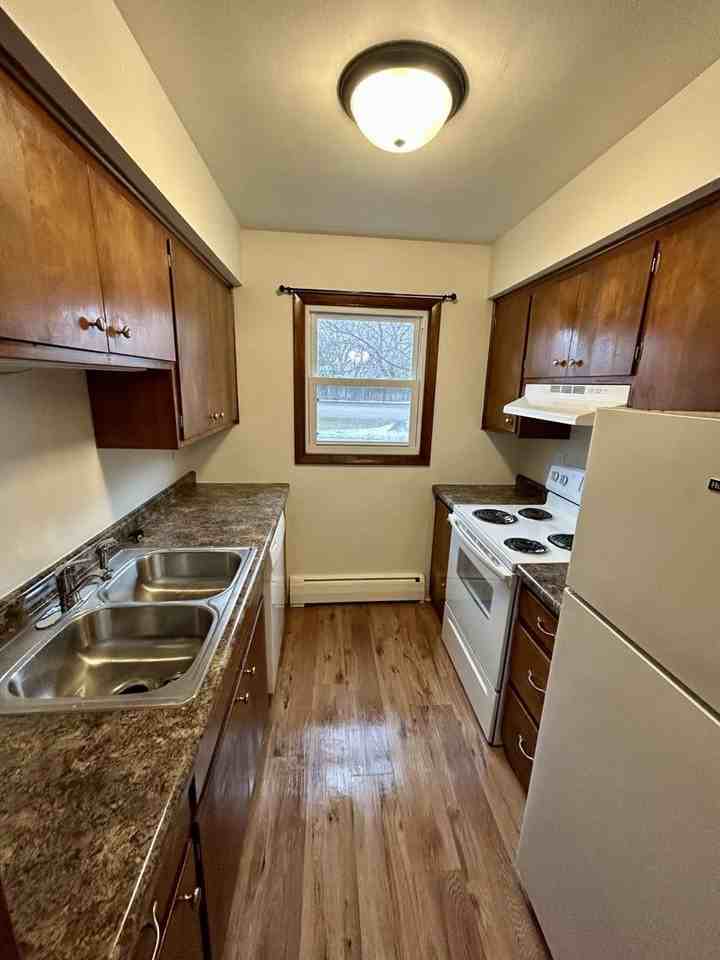 Briar Lane - Photo 4 of 20