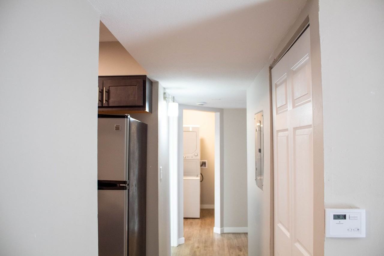 804 W Illinois - Photo 5 of 50