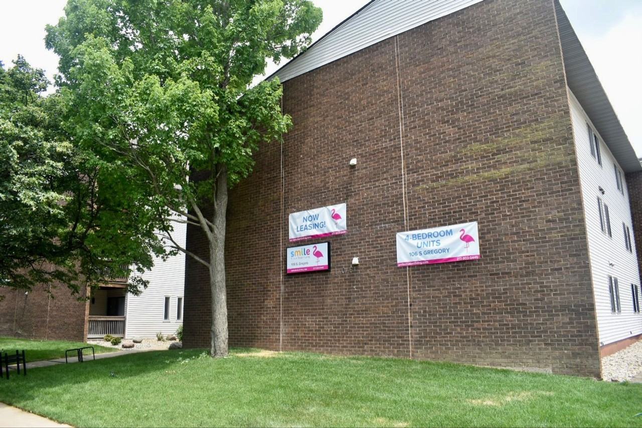 106 S Gregory - Photo 3 of 41