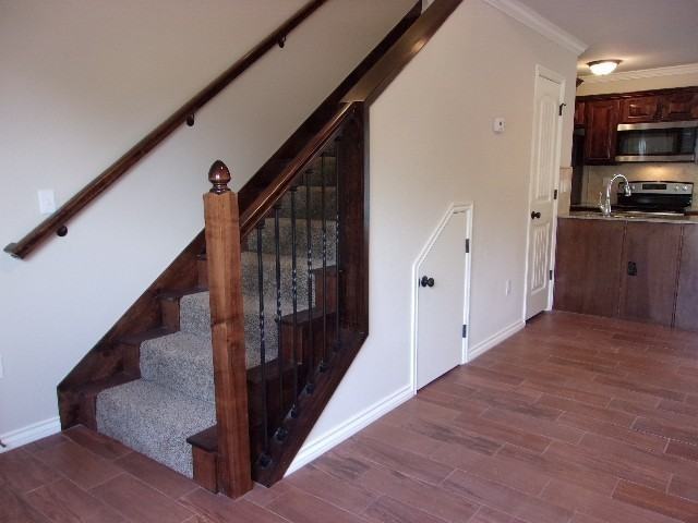 Creekside Condos/Townhomes - Photo 5 of 24