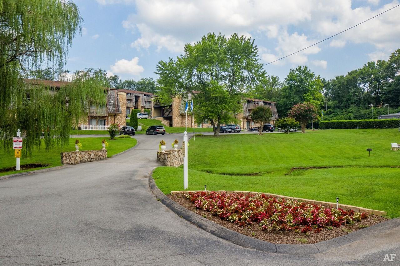 Hartford House Apartments 111 Whitsett Rd, Nashville, TN 37210 Zumper