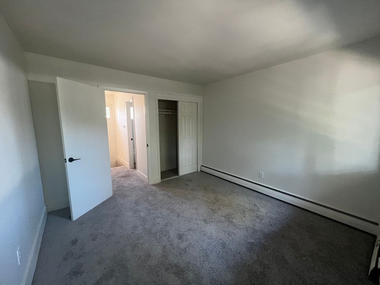 GPRV - Creekside Townhome Apartments - Photo 6 of 8