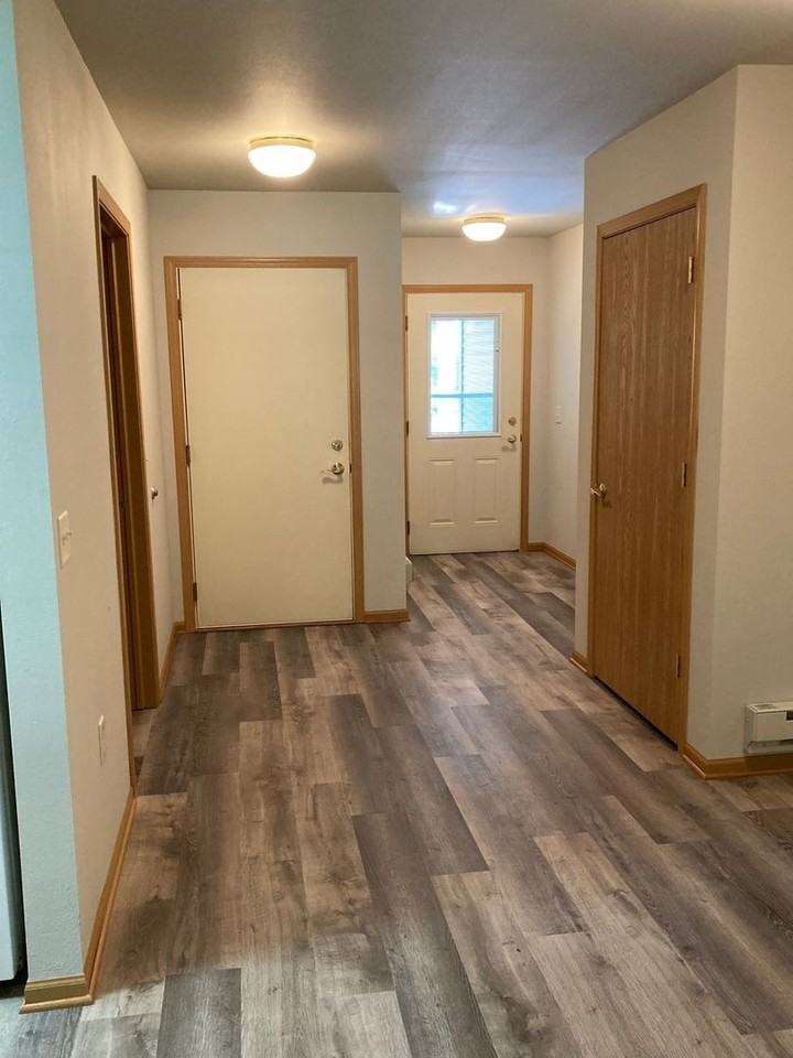 Crossing Meadows - Photo 2 of 12