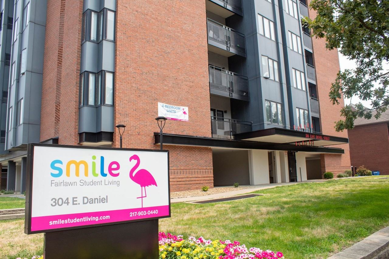 304 E Daniel - Photo 2 of 21