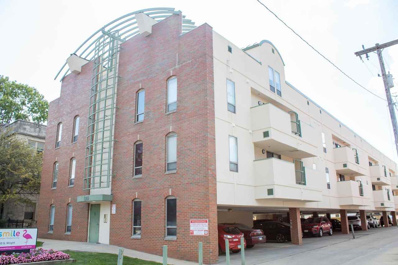 105 S Wright - Photo 2 of 44